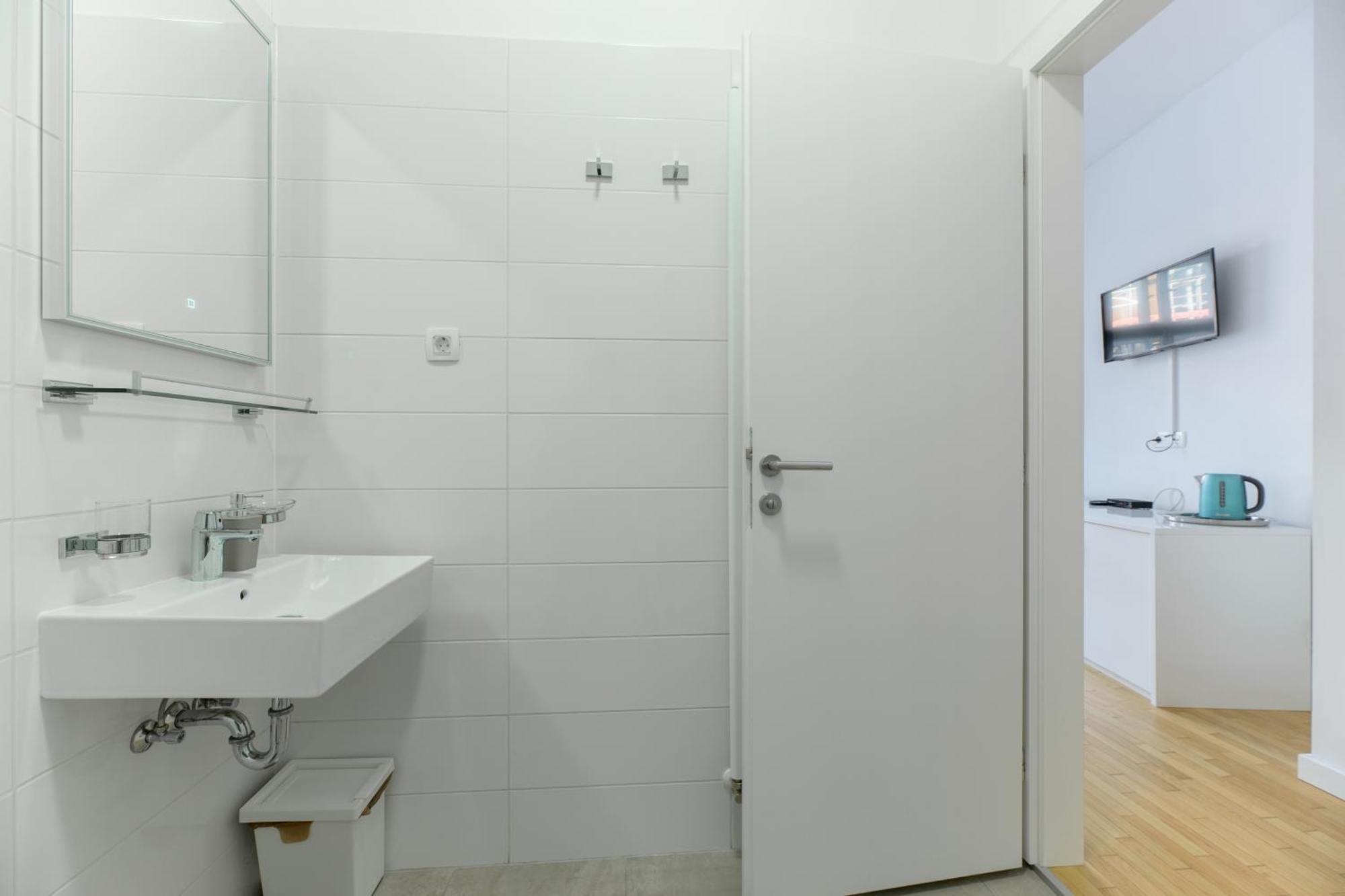 Niva Rooms & Studio Apartment 萨格勒布 外观 照片
