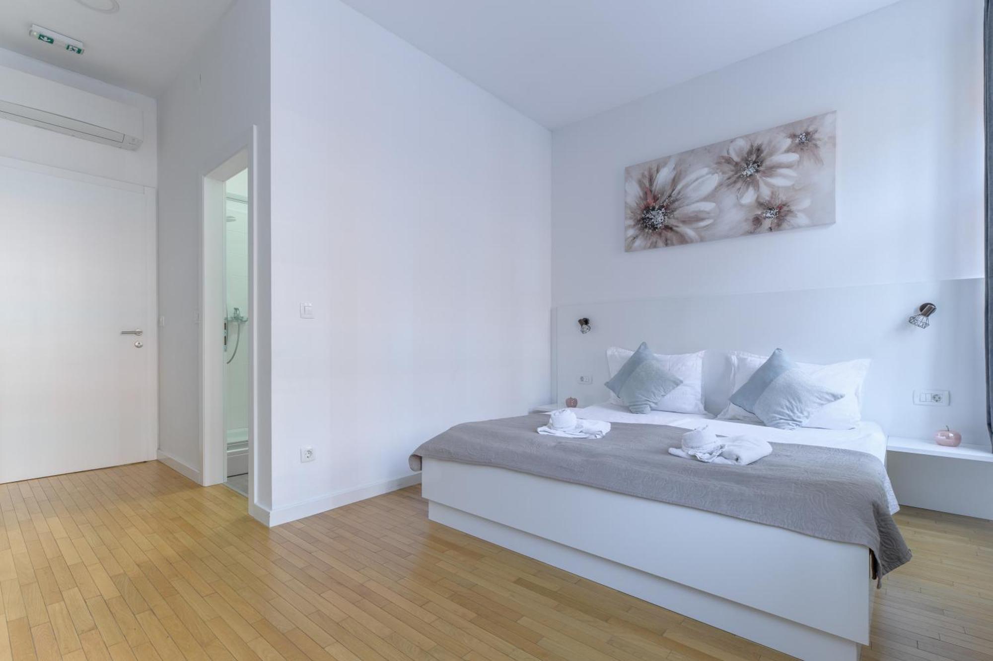 Niva Rooms & Studio Apartment 萨格勒布 外观 照片
