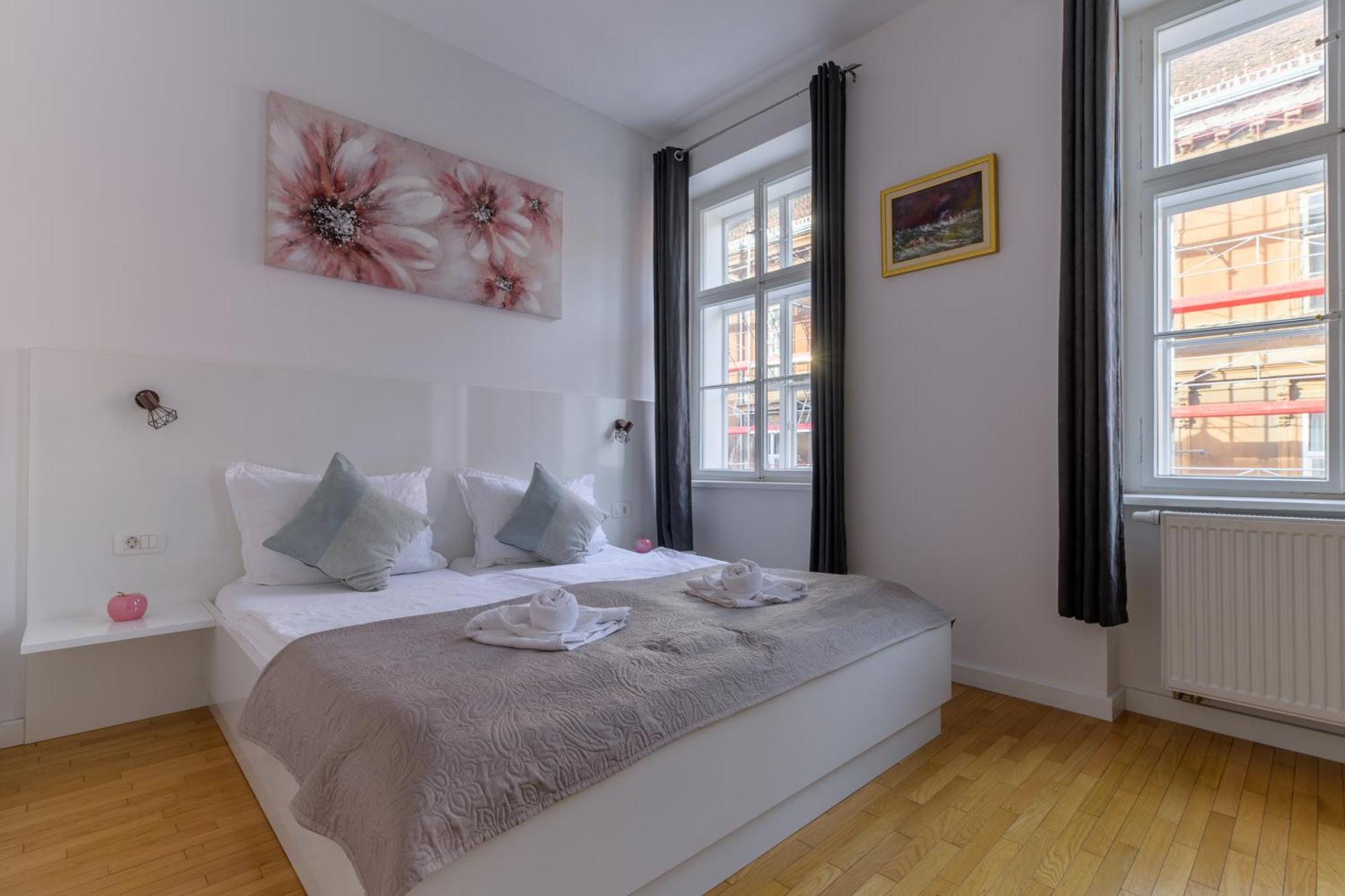 Niva Rooms & Studio Apartment 萨格勒布 外观 照片
